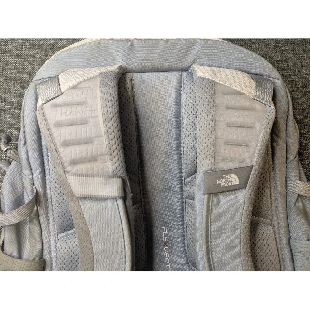 The North Face Recon Backpack White Cream Flex Vent Laptop School Travel Bag TNF